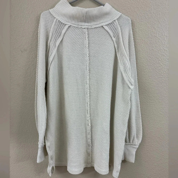 We the Free She’s a Keeper Off White/Ivory Tunic - Picture 3 of 9